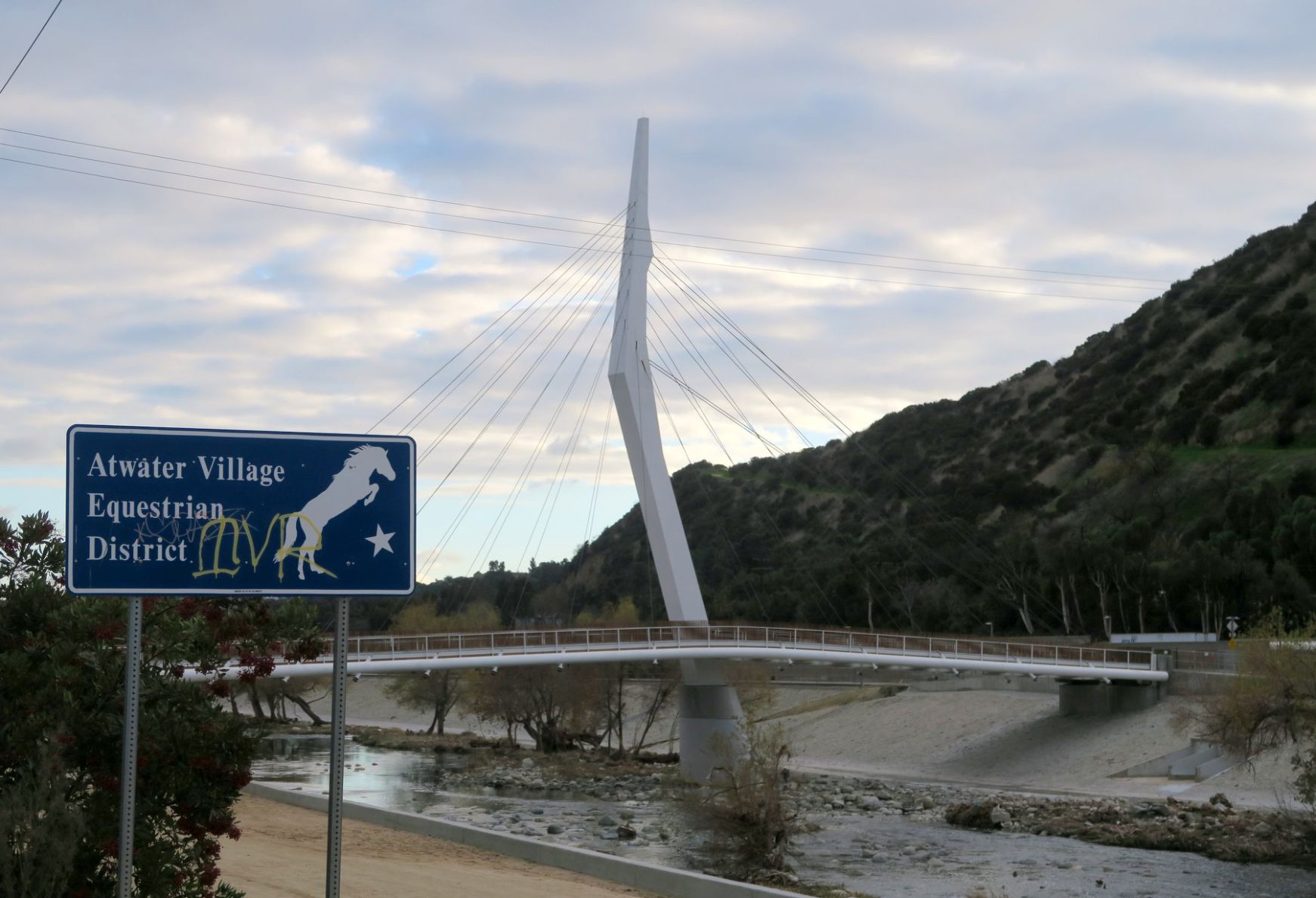 North Atwater bridge after horse was killed 1-11-2020 5-30-45 PM.JPG